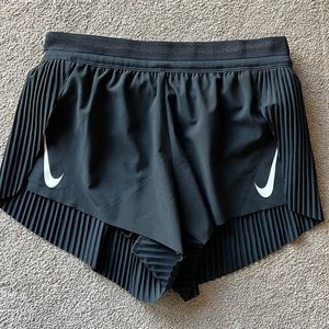 Nike Women’s AeroSwift Shorts Black XS